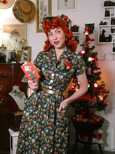 40s-1940s-50s-1950s-Vivien-of-Holloway-Best-Vintage-Reproduction-Swing-Rockabilly-Pinup-Kitty-Day-Dress-Print-christmas-novelty-Baubles-Green