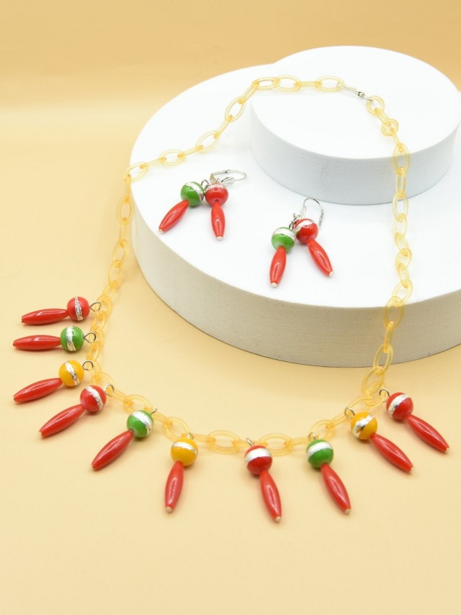 Macarena Necklace Set