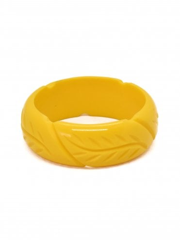 Midi Leaf Carved Bangle Buttercup