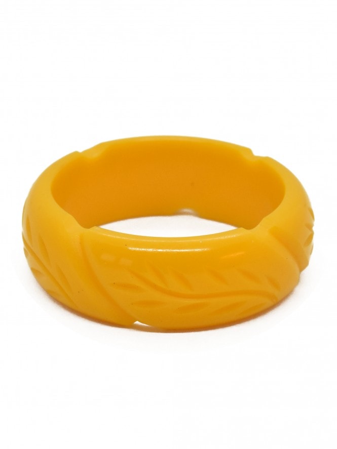 Midi Leaf Carved Bangle Piccalilly