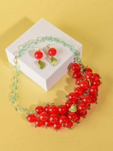 Red Berries Necklace Set