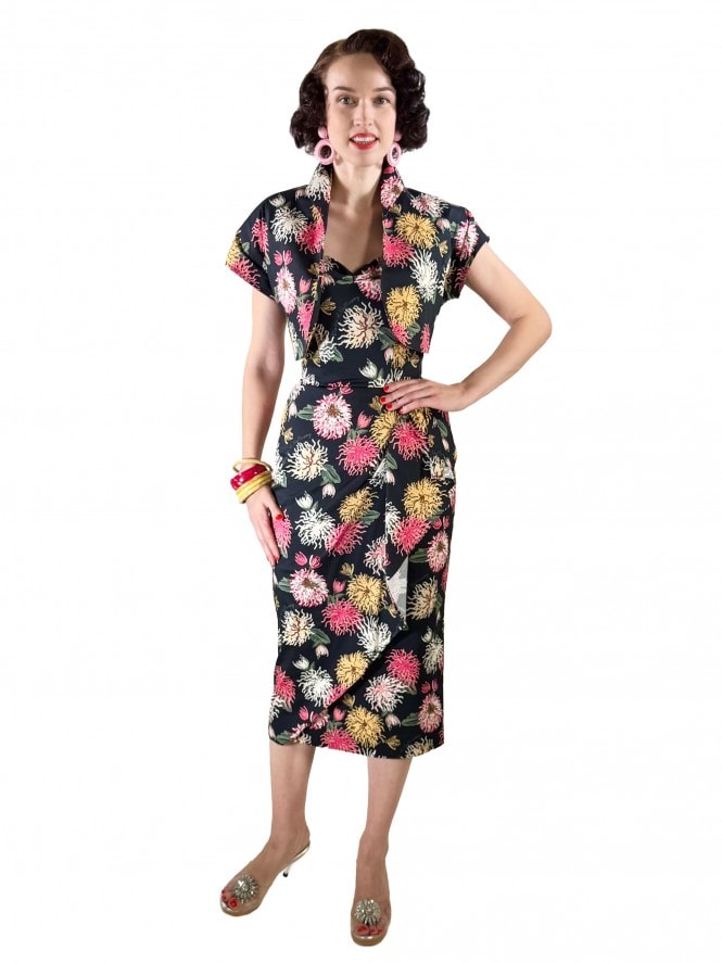 Sarong Chrysanthemum Black Sateen