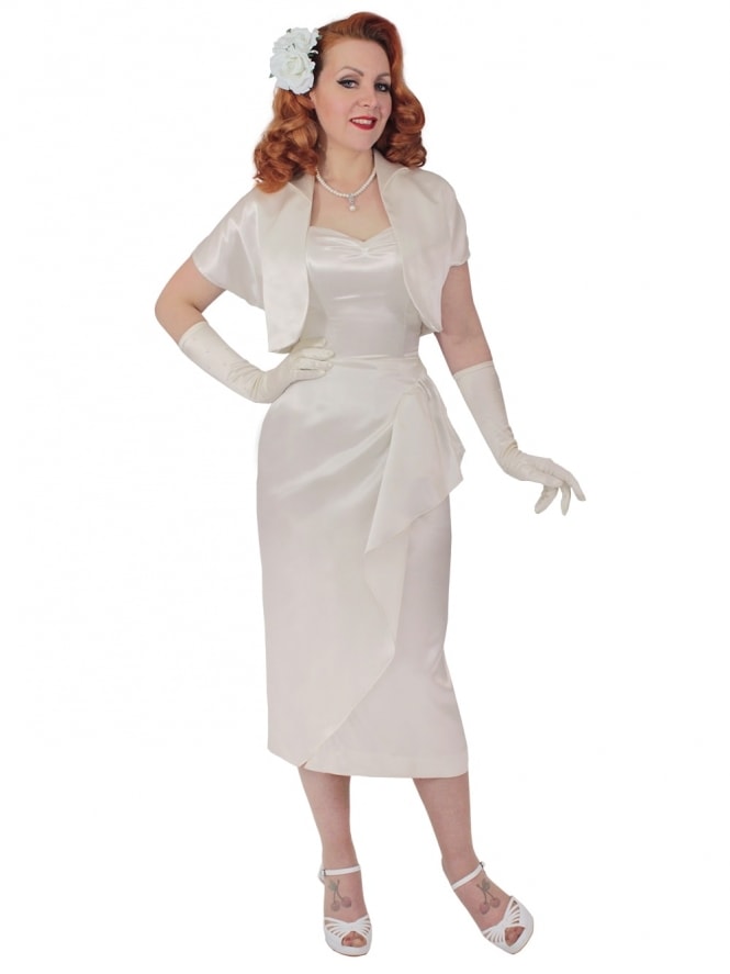 Sarong Satin Ivory