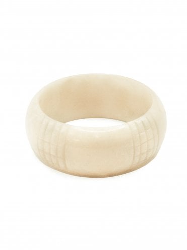 Wide Carved Bangle Vanilla