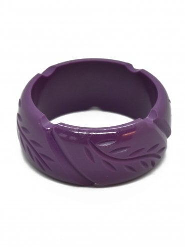 Wide Leaf Carved Bangle Clematis